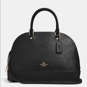 Black Coach Hand Bag With Gold Hardware